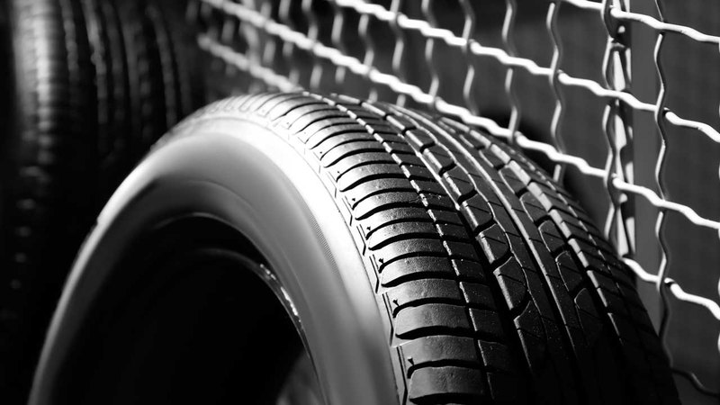 best time to buy tires